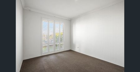 Fresh & Stylish 3-Bed Retreat in Baldivis - Photo 3