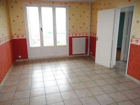 Location Appartement 2 pièces 44m² RIORGES 42153 - Photo 2