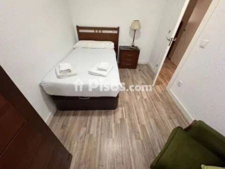 Piso en alquiler en Centro - Foto 3