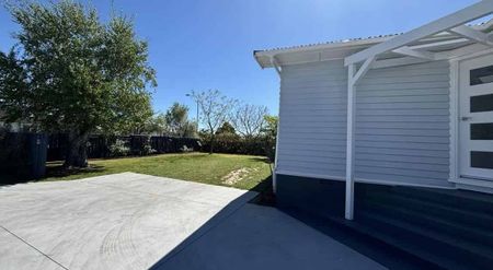 Renovated 3 bdrm home in handy location - Photo 4