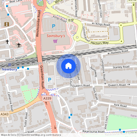 Newbury - 2 Bed Flat With Parking