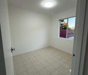 “Freshly Updated 2-Bedroom Apartment - Walk to Auburn Station” - Photo 1