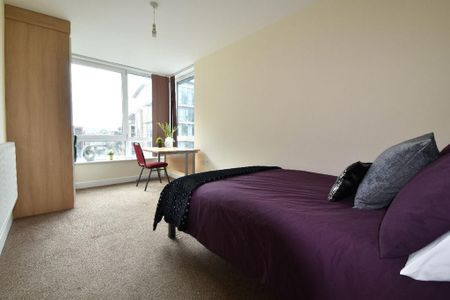 5 bedroom apartment to rent - Photo 3
