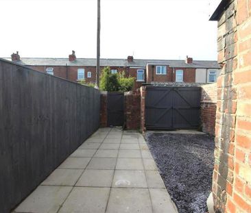 3 bedroom house to rent - Photo 2