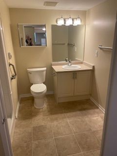 For Lease - 1056 Queens Avenue Unit# 504, Oakville, Ontario - Photo 4