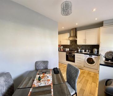 3 bedroom townhouse to rent - Photo 5