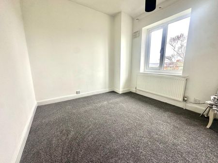 Alder Lane, Handsworth, Sheffield, S13 - Photo 2