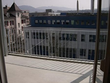 Bright 3-room apartment in an attractive location! - Photo 3