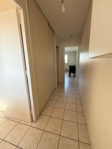 Location Appartement 1 pièce 31m² MACON 71000 - Photo 5