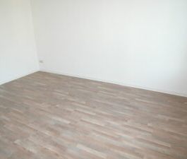 Jößnitzer Str. 141, Wohnung 2 ~~~ Einbauküche, Tageslichtbad mit Wa... - Photo 5