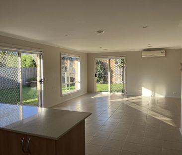 Spacious Family Home - Photo 6