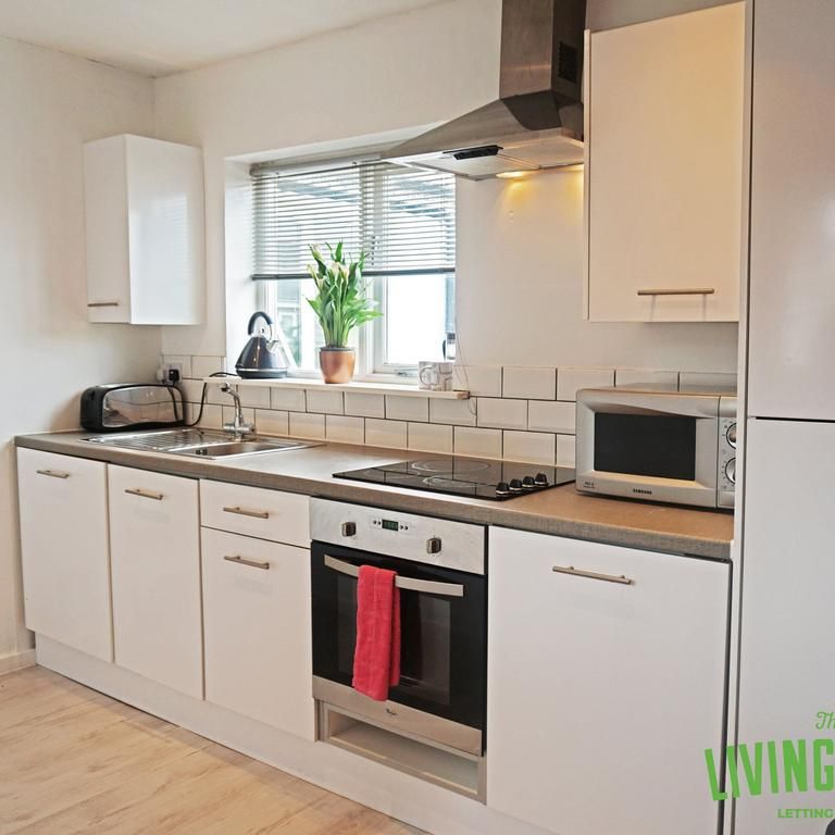 2 bedroom flat to rent - Photo 1