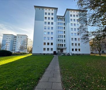 Geräumige 3-Zi-Wohnung mit Balkon! - Photo 1