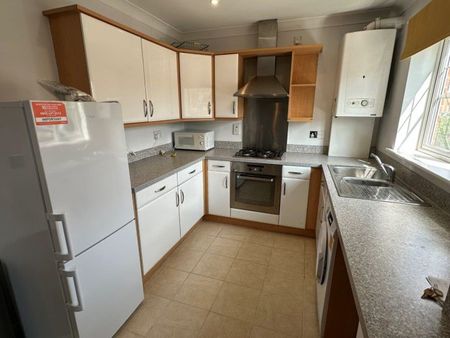 Hatchlands Park, Ingleby Barwick - Photo 3