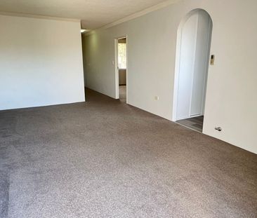 CONVENIENTLY LOCATED 1 BEDROOM APARTMENT - Photo 1