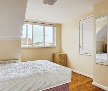 Mill Road, Colchester - Photo 3