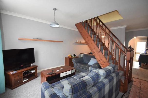 2 bedroom terraced house to rent - Photo 1