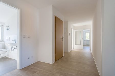 Alles neu! 4-Raum-Etagenwohnung im Dachgeschoss! - Foto 5