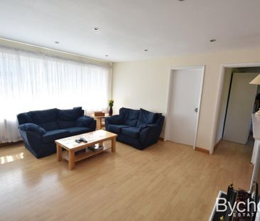 2 bedroom flat to rent - Photo 3