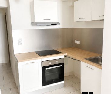 Location Appartement 2 pièces 42m² - Photo 2