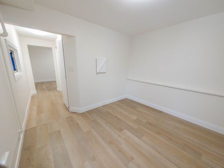 NEWLY UPDATED 1 BEDROOM APARTMENT IN WELLAND!! - Photo 4