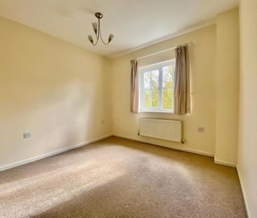 4 bedroom detached house to rent - Photo 6