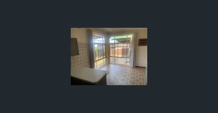 Perfectly positioned close to everything - 23 Walters Road Blacktown. Rent $900 PW. - Photo 5