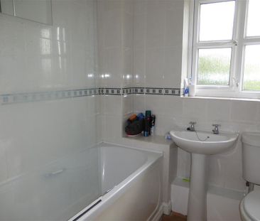 Hardings Close - Photo 6