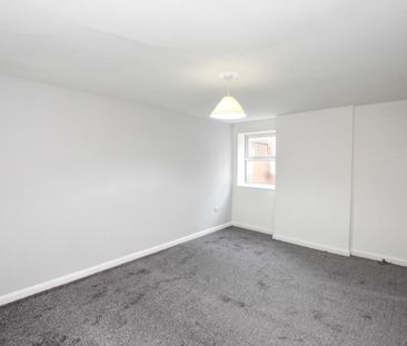 1 bed Apartment for Rent - Photo 3