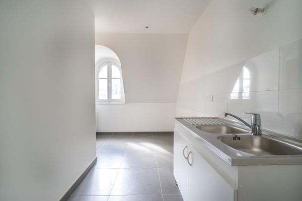 location Appartement T3 DE 71.6m² À PARIS - Photo 1