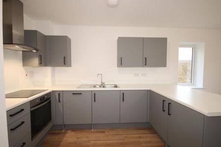 3 bedroom detached house to rent - Photo 3