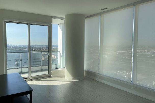 For Lease - 5 Buttermill Avenue Unit# 3009, Vaughan, Ontario - Photo 1