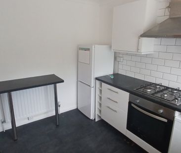 3 bedroom house to rent - Photo 3