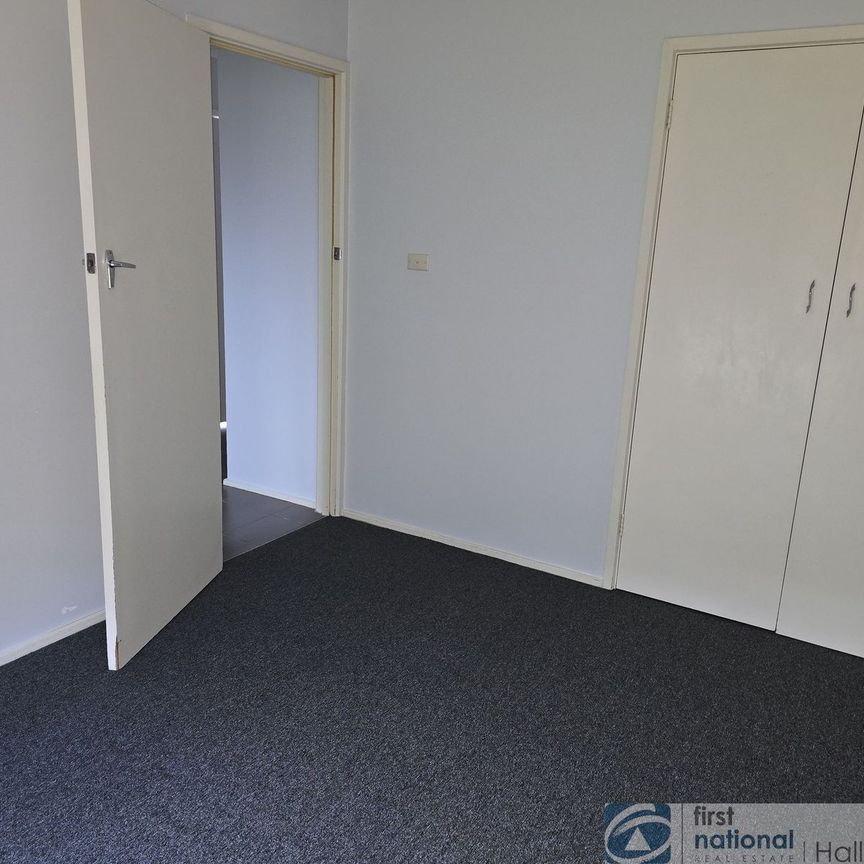 Well presented unit - Photo 1
