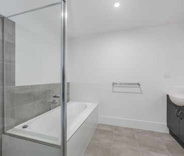 Charming 3-Bedroom Unit in Quiet Greta Location - Photo 6