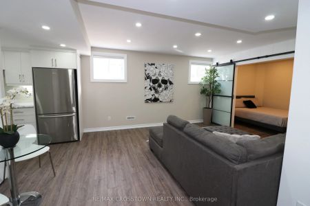 53 Counsellor Terrace #Bsmnt - Photo 3