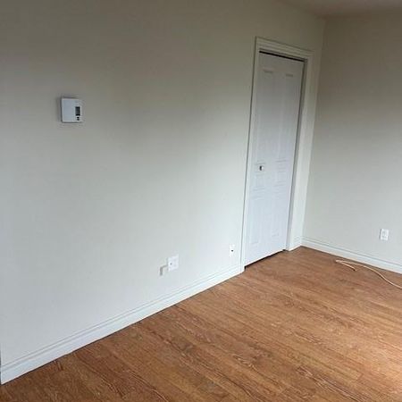 5 1/2 | occupation 1er juillet | Quartier Saint-Sauveur - Photo 3