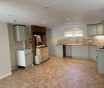 Manor Farm Cottage, Etchilhampton, SN10 - Photo 5