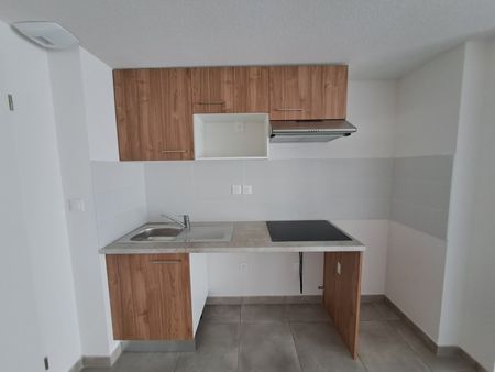 Location Appartement 3 pièces 62m² PERPIGNAN 66000 - Photo 3