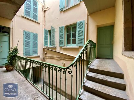Location Appartement 2 pièces 59m² VILLEFRANCHE SUR SAONE 69400 - Photo 3