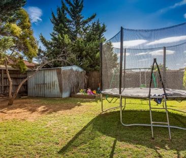 Immaculate Family Living in a Prime Wyndham Vale Location - Photo 2