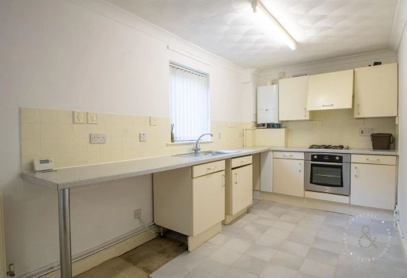 2 Bedroom Flat - Photo 1