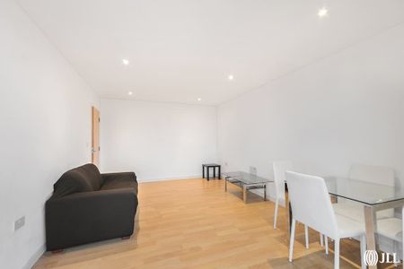 Riverside Apartments, N4 - Photo 3