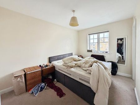 4 bedroom detached house to rent - Photo 5