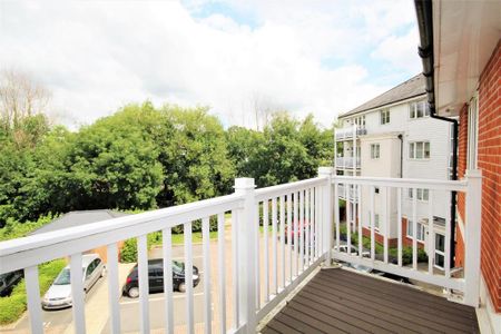 1 bedroom flat to rent - Photo 5