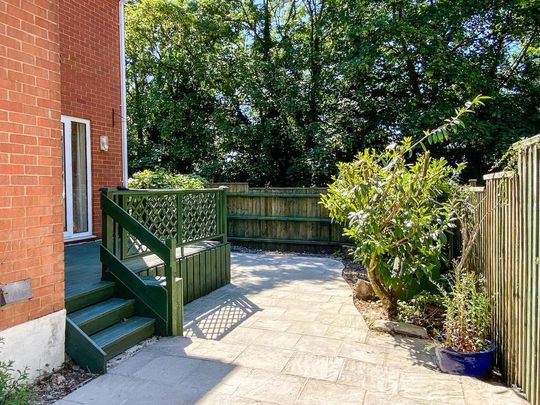 4 bedroom detached house to rent - Photo 1