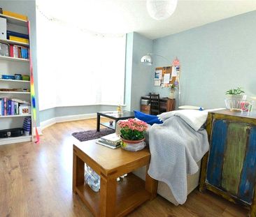 23 Clifton Avenue, Fallowfield, Manchester, M14 6UD - Photo 3