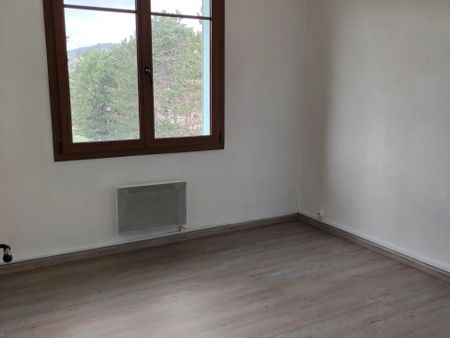 Location Appartement 3 pièces 68 m2 à Manosque - Photo 3