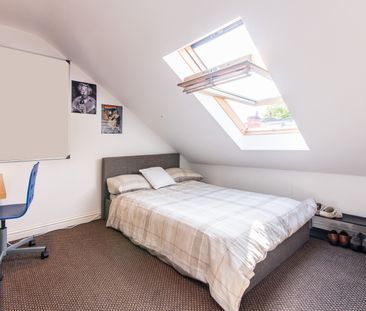 6 Bedroom Student Home! 162pppw 52 Weeks. All Bills included. No fe... - Photo 6