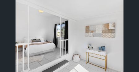 Neat and Tidy Cottage - Walk to all amenties - Photo 3